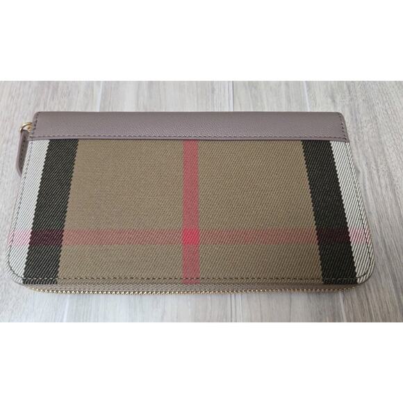 Authentic Burberry Check Large Zip Around Wallet - Grey Mink - MSRP $630 NWT - Picture 2 of 5